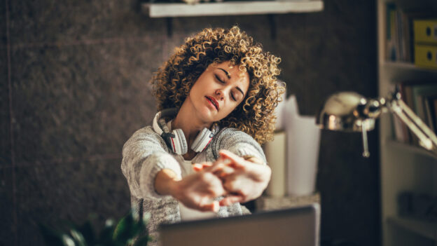 Five Tips for Staying Healthy While Working Full Time